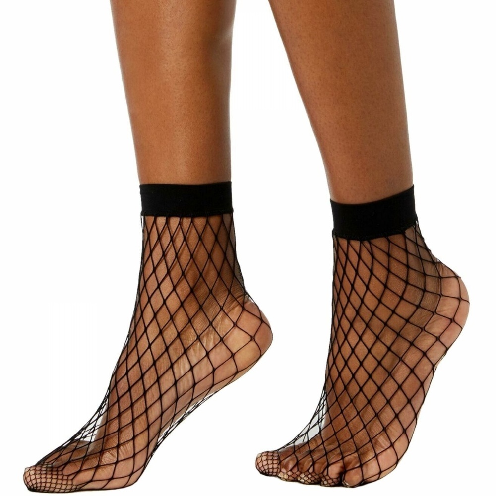 (NWT) INC International Concepts Lot of 2 Fishnet Anklet Socks One Size